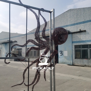 Nouvelle sculpture d'octopus en acier inoxydable 304, design original, à prix avantageux - Product Image 1