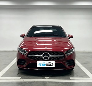 Popular Sedán Deportivo B-enz a 180L 2021 en Excelente Estado Es un Auto de 3 Puertas con Interior Oscuro y Asientos de Cuero - Product Image 2