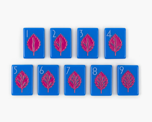 Fichas de Mahjong de Lujo The Botanical Line Blue-Eyed Jack - Acrílicas y Ecológicas - Product Image 1