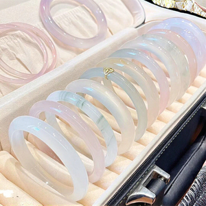 Bracelet fin et élégant pour femme en chalcédoine de verre transparent effet glace 10MM, idéal pour mariage ou comme cadeau - Product Image 3