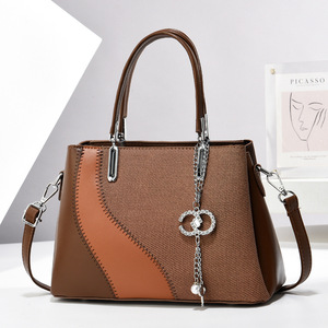 Bolso de mano de cuero con cadena de lujo para <span class=keywords><strong>mujer</strong></span>, novedad de 2025, estilo moderno, bolso de mano, forro de PU, precio de salida, venta al por mayor - Product Image 5