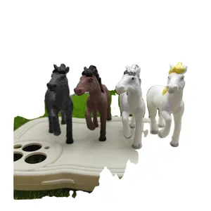 Decorazioni scultura animale bianco nero marrone PVC cavallo 3D cavallo in miniatura statuette per bambini giocattolo casa delle bambole accessorio