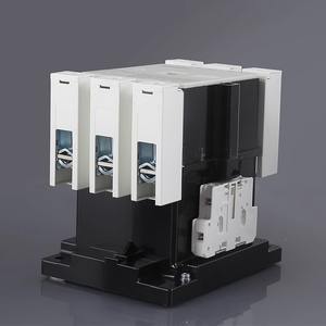 Contactores y Protecciones Serie LV432597, Control de Motores Eléctricos, Contactor de CA Disponible - Product Image 2