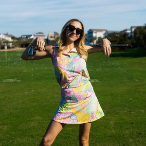 Ensembles de robes de sport sans manches pour femmes avec logo personnalisé, tenues de sport, vêtements de fitness, impression par sublimation, ensembles de jupes de golf - Product Image 1