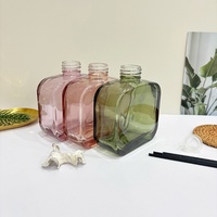 Diffuseur de parfum en verre transparent carré plat de 150 ml, couleur personnalisée, avec bouchon en plastique en forme de champignon, décoration d'intérieur