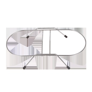 Comedero doble de acero inoxidable con estante de metal, ideal para alimentar y organizar el espacio de las mascotas. - Product Image 2