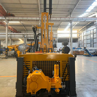 Foreuse carottière portative sur chenilles avec pompe hydraulique rotative, moteur et boîte de vitesses pour forage carottier