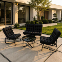 Ensemble de canapés d'extérieur modernes noir mat avec 2 chaises longues, coussins capitonnés, table à cadre noir pour bord de piscine
