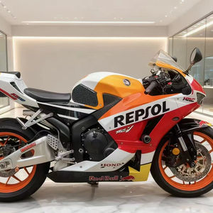 Moto sportive Honda CBR600, maniabilité précise prête pour la piste et l'héritage de la course <span class=keywords><strong>CBR</strong></span> - Product Image 1