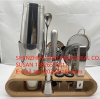 Ensemble de shaker à cocktails Boston de luxe personnalisé en acier inoxydable, avec support en bambou durable, idéal pour les voyages et comme cadeau, outils de bar inclus