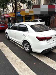 Berline d'<span class=keywords><strong>occasion</strong></span> : <span class=keywords><strong>Kia</strong></span> Forte (Cerato) 2019, 1.6L automatique, économique en carburant, style moderne, bien équipée, faible coût d'entretien - Product Image 2