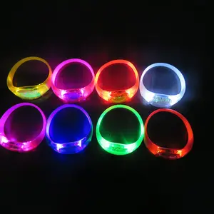 Pulseira sem fio com controle remoto, pulseira iluminada com led que pisca controle remoto