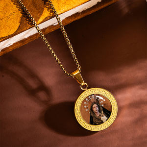 GIVELUCK Colgante Religioso Personalizado para Hombre, <span class=keywords><strong>de</strong></span> la Virgen <span class=keywords><strong>de</strong></span> los Dolores, Chapado en Oro <span class=keywords><strong>de</strong></span> 18K, Acero Inoxidable, con Zirconia Creada en Laboratorio, Docenas - Product Image 2