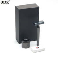 Kit de rasoir de sécurité à double tranchant en alliage d'aluminium usiné CNC pour un rasage en douceur, avec support et 5 lames, coffret cadeau pour homme pour le rasage humide
