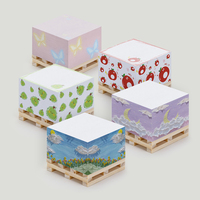 Palette en bois promotionnelle publiée Cube de notes autocollantes bloc de papier de mémo adhésif bloc-notes carré bloc-notes brique