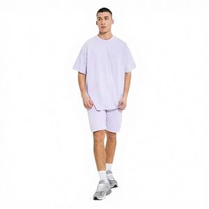 Ensemble T-shirt et short pour homme en coton 100% respirant tricoté E220367, style streetwear, logo personnalisé, idéal pour la salle de sport et le fitness - Product Image 3