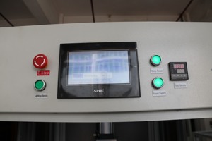 Madera de plástico automática para percha de tela máquina de estampado en caliente - Product Image 6