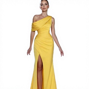 Vestidos de Noche Largos de Satén Hechos a Mano, Modernos y Naturales, de Alta Calidad, con un Hombro Descubierto, Corte Sirena, Ajustados al Cuerpo, Color Amarillo - Product Image 3