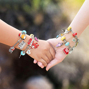 สร้อยข้อมือแฟชั่นสวยงาม 16 ซม. พร้อมสายต่อขยาย ลายการ์ตูน สำหรับวัยรุ่น ของขวัญ เครื่องประดับสำหรับทุกเพศ - Product Image 2