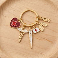 Pendentifs mignons en forme de flacon de médicaments en forme de cœur de dessin animé, porte-clés de la série Hôpital, pour amis, médecins, infirmières, bon cadeau, bijoux faits à la main