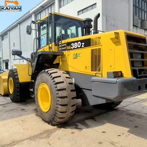 Cargadora de ruedas Komatsu WA380-6 usada, modelo 380, con cucharón amarillo, en venta. - Product Image 2