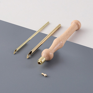 Múltiples tamaños ajustados mango de madera costura tejido fieltro aguja artesaní<span class=keywords><strong>a</strong></span> bordado pluma punzón aguja para DIY <span class=keywords><strong>punto</strong></span> de cruz - Product Image 2
