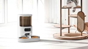 Comedero automático para mascotas con doble tazón, cámara, wifi, alimentación programada para gatos y perros, forma redonda, enchufe estadounidense, carga por cable. - Product Image 4