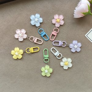 Porte-clés Macaron Couleur Sakura en Gros, Mignon Pendentif Fleur en Acrylique pour Femmes Filles, Breloque de Sac, Anneau de Clé de Voiture, Accessoires de Mode - Product Image 2