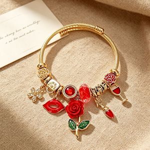 Bracciale Fanhua Jewelry Tiktok di tendenza, impermeabile, in acciaio inossidabile placcato oro, a forma di rossetto e rosa. - Product Image 4