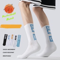 Chaussettes de basketball pour jeunes hommes, en gros, printemps, en coton/spandex, tube long, performance, respirantes, soutien de la voûte plantaire, pour la course à pied et les sports