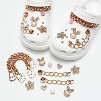 Nouveauté Tendance : Breloques de Luxe en Résine Diamantée Bling Bling pour Sabots Crocs – Accessoires de Mode avec Nœud Papillon