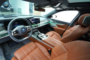 <span class=keywords><strong>BMW</strong></span> <span class=keywords><strong>Serie</strong></span> <span class=keywords><strong>7</strong></span> 2026 Automático, Volante a la Izquierda, Autos de Lujo Usados, Económicos - Product Image 5