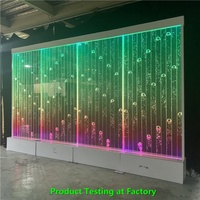 Panneau mural numérique en acrylique sur mesure pour aquarium, avec lumières LED à changement de couleur, pour présentoir de spiritueux au sol