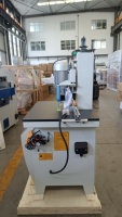Machines CNC pour panneaux de bois, foreuses à trous de poche, foreuses à double ligne, machines à percer les charnières, machines de perçage pour charnières de menuiserie