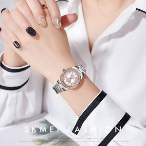 Montre ronde à quartz pour femme, bracelet en acier inoxydable, affichage analogique, élégante et tendance, étanche 30m - Product Image 1
