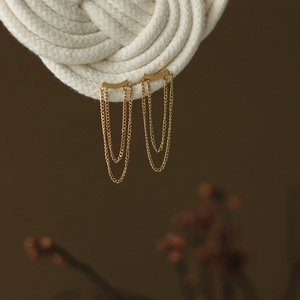 Boucles d'oreilles tendance, charmantes et classiques, à double chaîne, en acier inoxydable plaqué or - Product Image 3