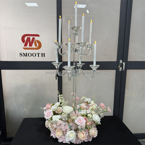 Candélabre en cristal à 8 bras lisse, centre de table vintage pour mariage, bougeoir en verre pour bougies coniques, fait main, design miroir, personnalisé - Product Image 4