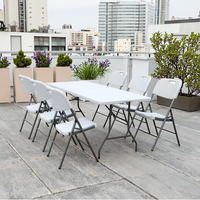 Table rectangulaire pliante en plastique HDPE PP durable et moderne en gros, légère et pliable pour mobilier d'extérieur