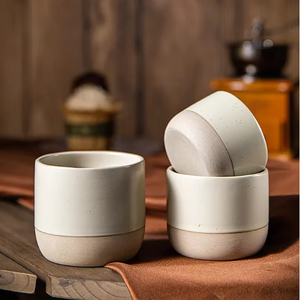 Hoch aussehende und niedliche keramische Kaffee-und Milch tasse Einfaches zweifarbiges Spleiß design für den Heim-und Büro gebrauch oder Partys - Product Image 1