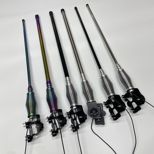 Antena Corta para Coche Hao Xin de 70cm, Mástil Decorativo Modificado para SUV, Se Puede Sujetar al Portón Trasero, Negro/Plateado KN-KD3000 - Product Image 5