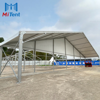 Tente de mariage élégante en aluminium durable pour l'extérieur, avec structure en aluminium et toile en PVC blanc, idéale pour les événements, les mariages et les fêtes