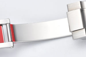 El Nuevo Reloj Está en Color Gris Cemento, Está Equipado con el Movimiento Mecánico Proprietario 4131 Más Estable - Product Image 4