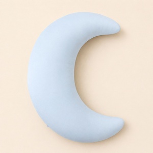Oreiller de sommeil latéral en soie glacée, forme croissant de lune, <span class=keywords><strong>pour</strong></span> l'été, avec rembourrage en coton, amovible, lavable et personnalisable - Product Image 6
