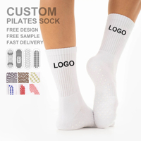 Chaussettes de sport antidérapantes en coton de haute qualité avec logo, mi-mollet, pour fitness, yoga, pilates, personnalisables, vente en gros