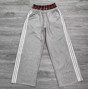 Pantalon de survêtement de <span class=keywords><strong>sport</strong></span> personnalisé à trois bandes double taille pantalon de <span class=keywords><strong>sport</strong></span> pur coton style de rue pantalon droit à carreaux patchwork pour hommes - Product Image 3
