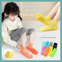 Chaussettes de trampoline personnalisées en maille fine antidérapantes avec semelle collée pour tout-petits, bébés et enfants – Chaussettes antidérapantes pour sol intérieur, aire de jeux, apprentissage précoce