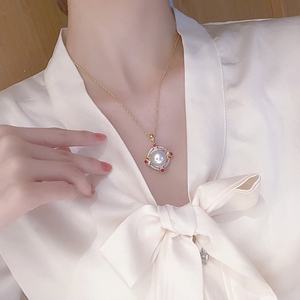 จี้ทอง 18K พร้อมไข่มุกน้ำจืดธรรมชาติ คลาสสิค ควีน 13-14 มม. สวยงามและมีสไตล์ พร้อมกล่องของขวัญเข้าชุด - Product Image 4