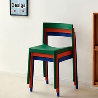 Chaise de salle à manger moderne empilable en plastique coloré, chaise de loisirs simple pour la maison en PP, chaise de salle à manger en plastique