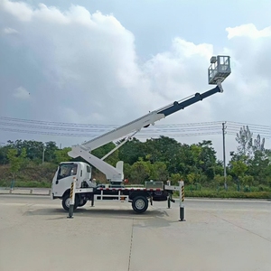 I-suzu 4x2 4x4 Mini Monster 30-45meter teleskopik Boom <span class=keywords><strong>platform</strong></span> kerja udara truk lengan lurus Pria mengangkat ember kendaraan - Product Image 6
