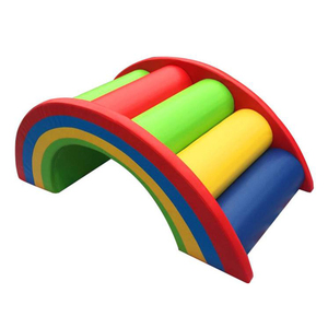 Equipo de escalada arco iris de juego suave comercial, puente de arcoíris de juego suave para niños - Product Image 1